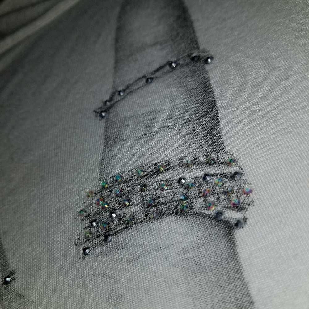 Embellished, Cute, Comfy, Flowy Top w/ Rhinestones - Picture 2 of 3